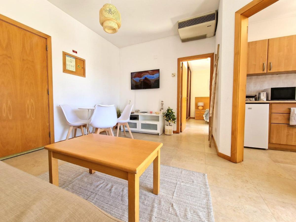 Zarco - Cosy Apartment In Vilamoura With A Balcony With View To The 2 Swimming Pools - Near The Beach & The Marina Quarteira Ngoại thất bức ảnh
