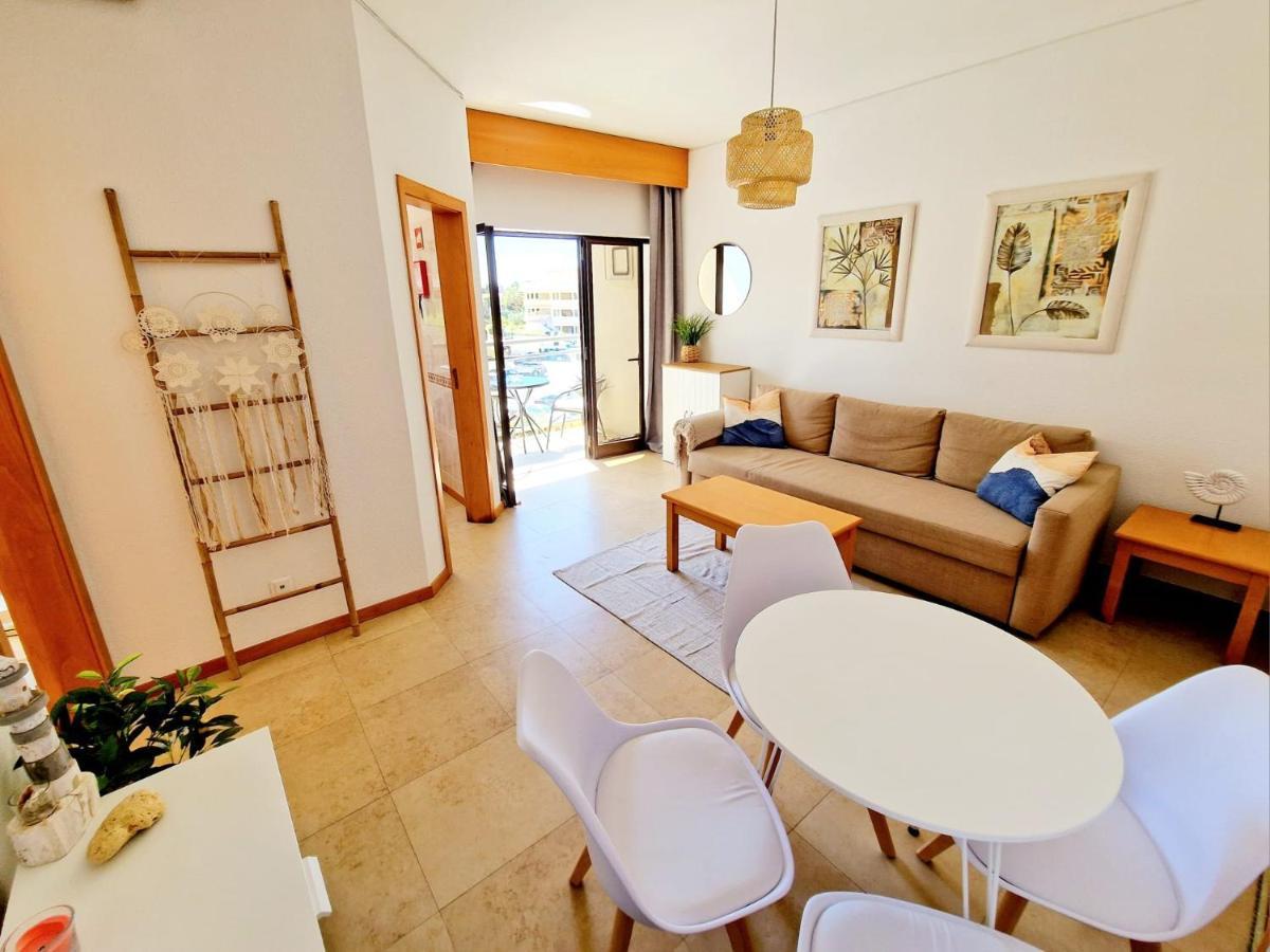 Zarco - Cosy Apartment In Vilamoura With A Balcony With View To The 2 Swimming Pools - Near The Beach & The Marina Quarteira Ngoại thất bức ảnh