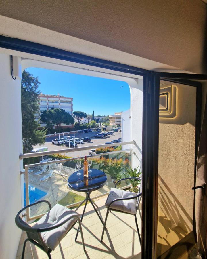 Zarco - Cosy Apartment In Vilamoura With A Balcony With View To The 2 Swimming Pools - Near The Beach & The Marina Quarteira Ngoại thất bức ảnh