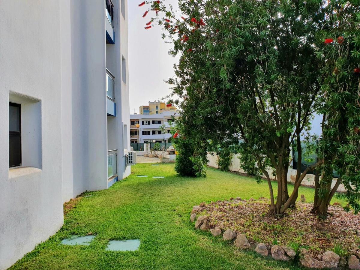 Zarco - Cosy Apartment In Vilamoura With A Balcony With View To The 2 Swimming Pools - Near The Beach & The Marina Quarteira Ngoại thất bức ảnh