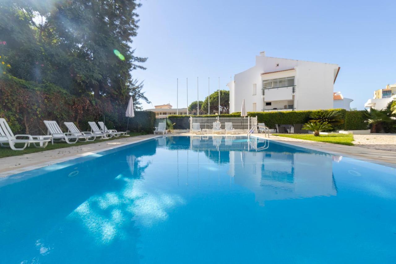 Zarco - Cosy Apartment In Vilamoura With A Balcony With View To The 2 Swimming Pools - Near The Beach & The Marina Quarteira Ngoại thất bức ảnh
