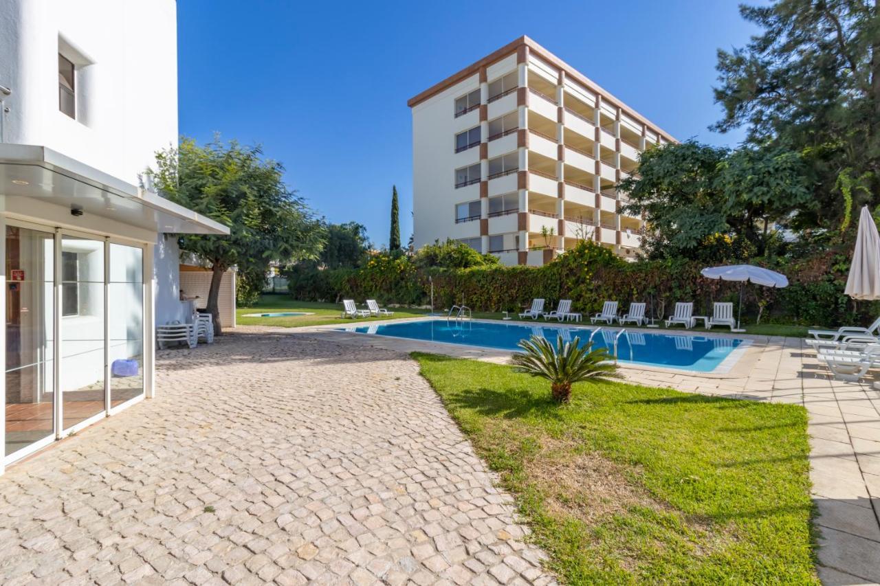 Zarco - Cosy Apartment In Vilamoura With A Balcony With View To The 2 Swimming Pools - Near The Beach & The Marina Quarteira Ngoại thất bức ảnh