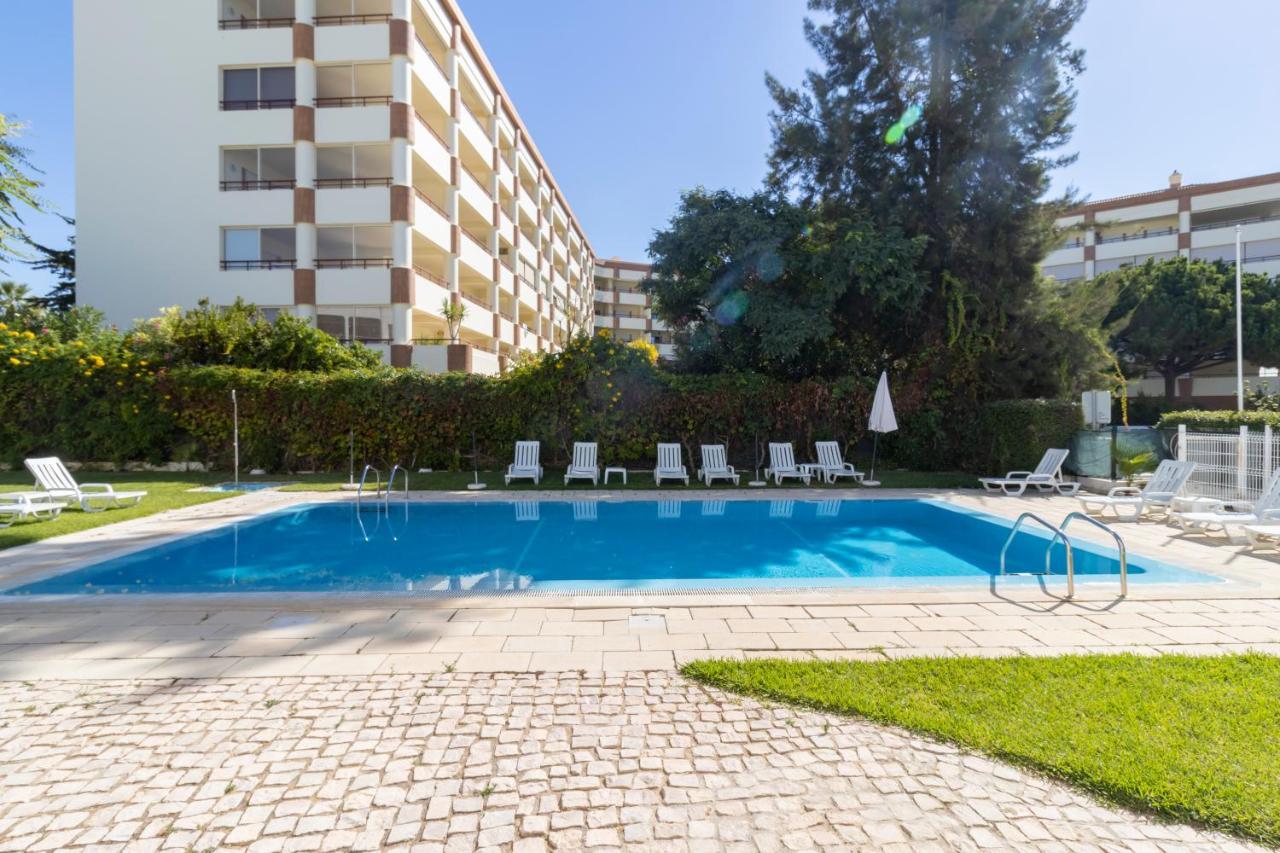 Zarco - Cosy Apartment In Vilamoura With A Balcony With View To The 2 Swimming Pools - Near The Beach & The Marina Quarteira Ngoại thất bức ảnh