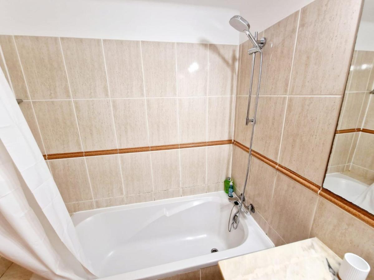 Zarco - Cosy Apartment In Vilamoura With A Balcony With View To The 2 Swimming Pools - Near The Beach & The Marina Quarteira Ngoại thất bức ảnh