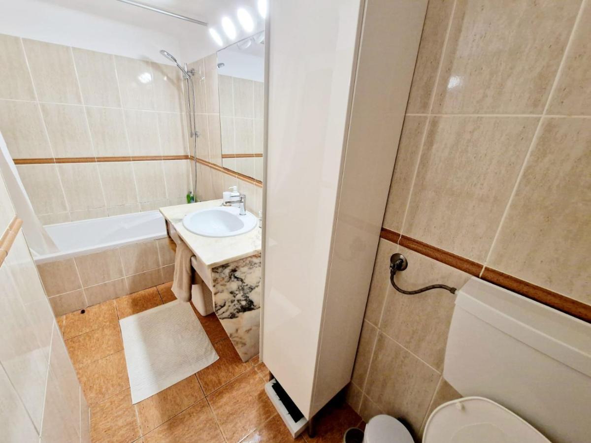Zarco - Cosy Apartment In Vilamoura With A Balcony With View To The 2 Swimming Pools - Near The Beach & The Marina Quarteira Ngoại thất bức ảnh