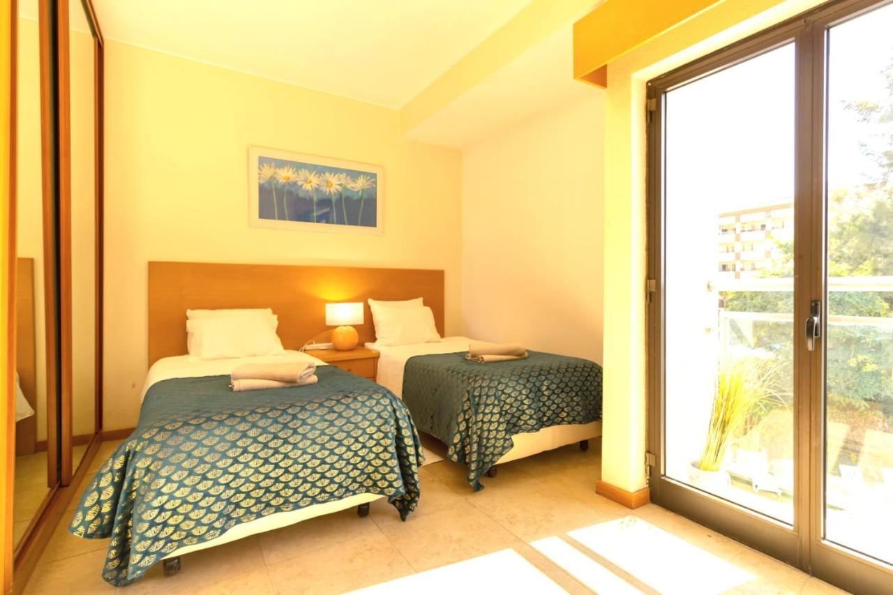 Zarco - Cosy Apartment In Vilamoura With A Balcony With View To The 2 Swimming Pools - Near The Beach & The Marina Quarteira Ngoại thất bức ảnh
