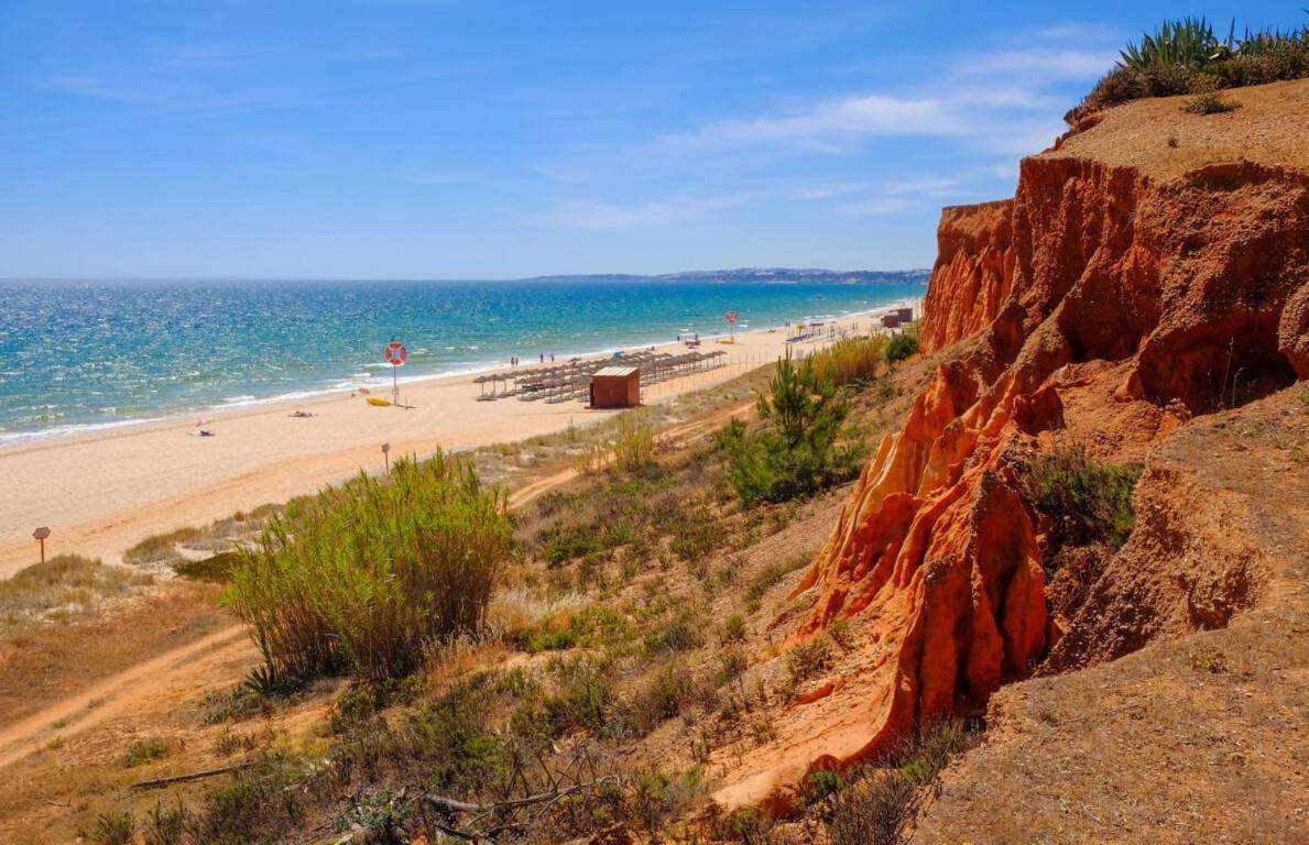 Zarco - Cosy Apartment In Vilamoura With A Balcony With View To The 2 Swimming Pools - Near The Beach & The Marina Quarteira Ngoại thất bức ảnh
